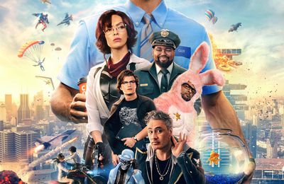#CINEMA - FREE GUY - Découvrez un extrait du film avec Ryan Reynolds et Jodie Comer !